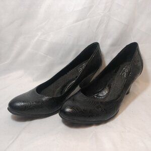 b.o.c (Born) Alva Embossed Pumps/Heels